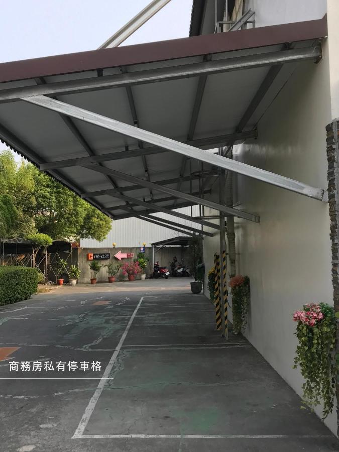Go Shine Motel Pingtung Exterior foto