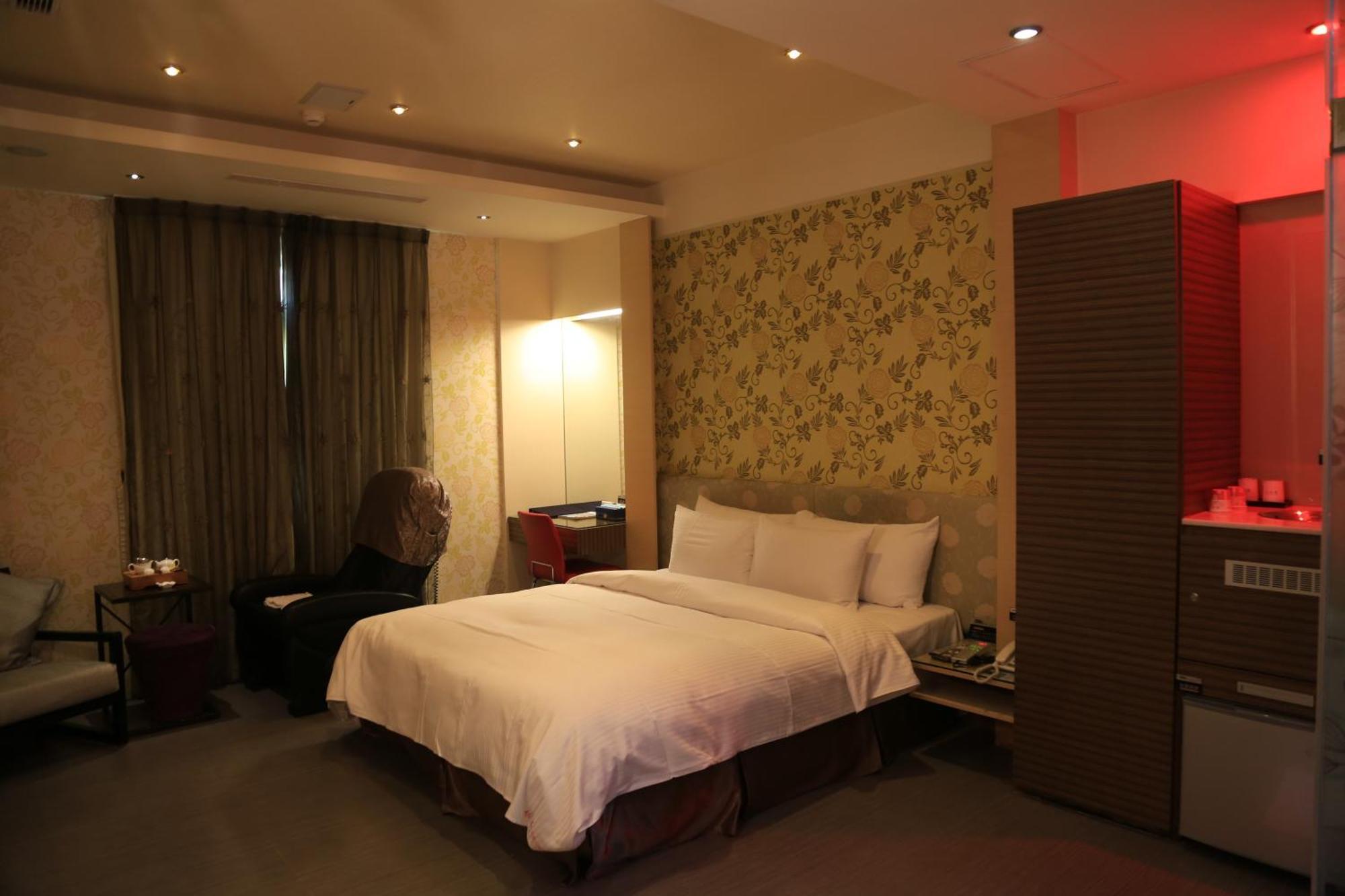 Go Shine Motel Pingtung Exterior foto